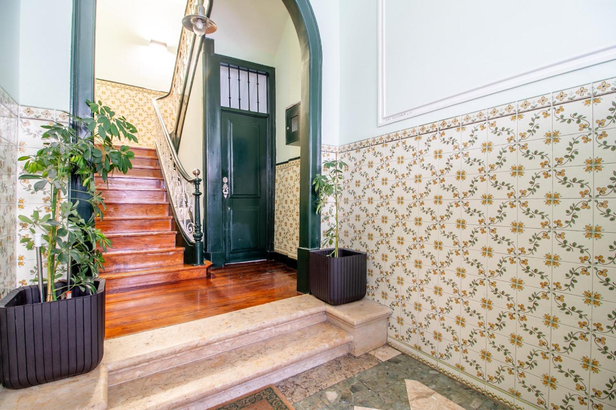 Arroios - Fourth Floor Apartment Lisbon Exterior photo